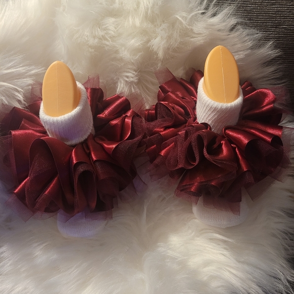 Burgundy Ruffle socks (detachable anklets) - Picture 2 of 3
